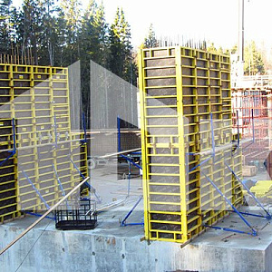 047-008.jpg